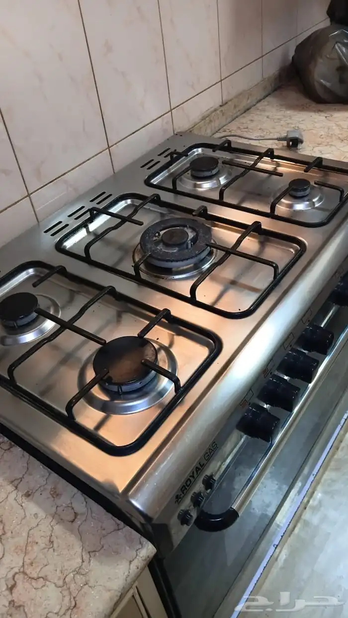 فرن جديد ابو 5عيون  نظيف 0
