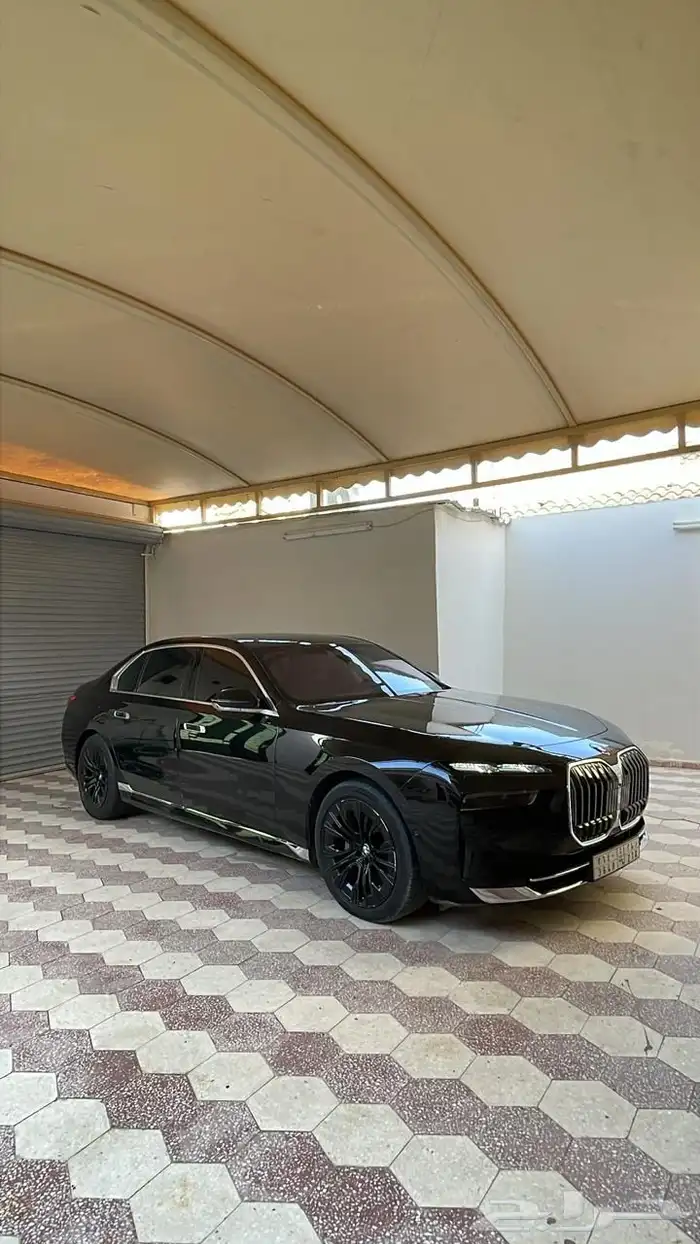BMW 735 - 2024 بي ام دبليو 0