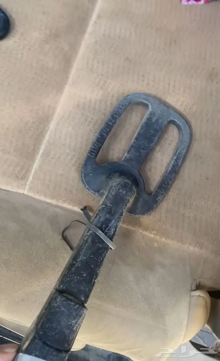 يوجد جهاز كاشف المعادن 1