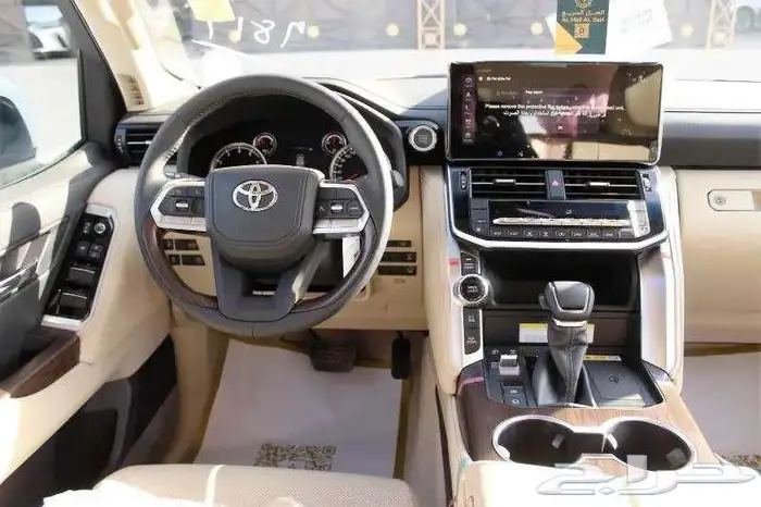 تويوتا- لاندكروزر- GXR4 -بنزين -سعودي -2025 -اسود-ابيض 14