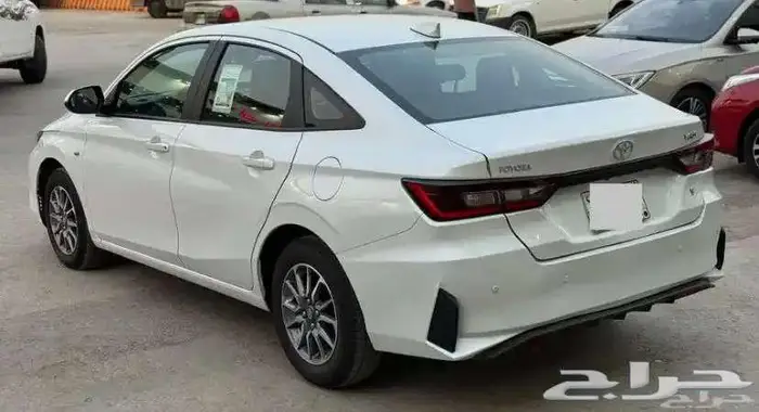 تويوتا يارس 2024 5