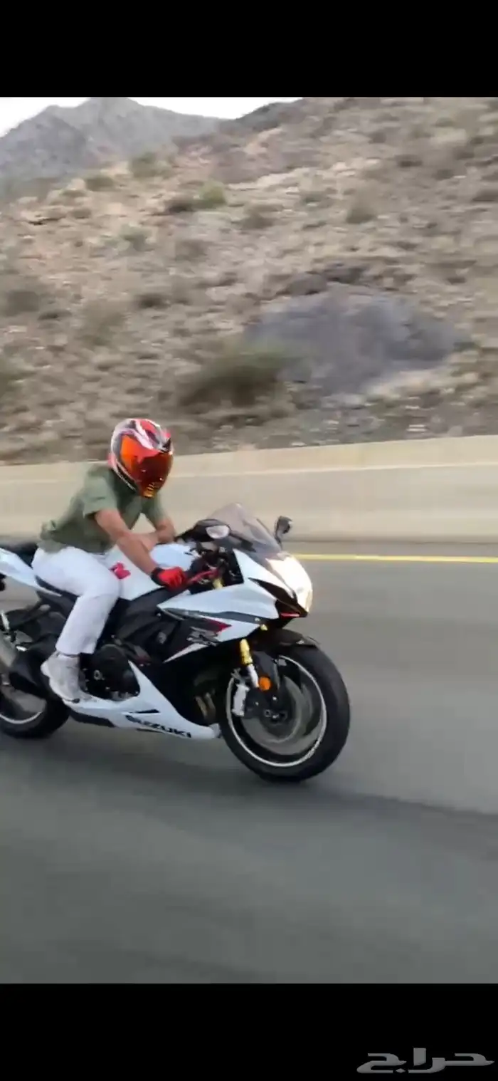 ريس سوزوكي 750   2014 3