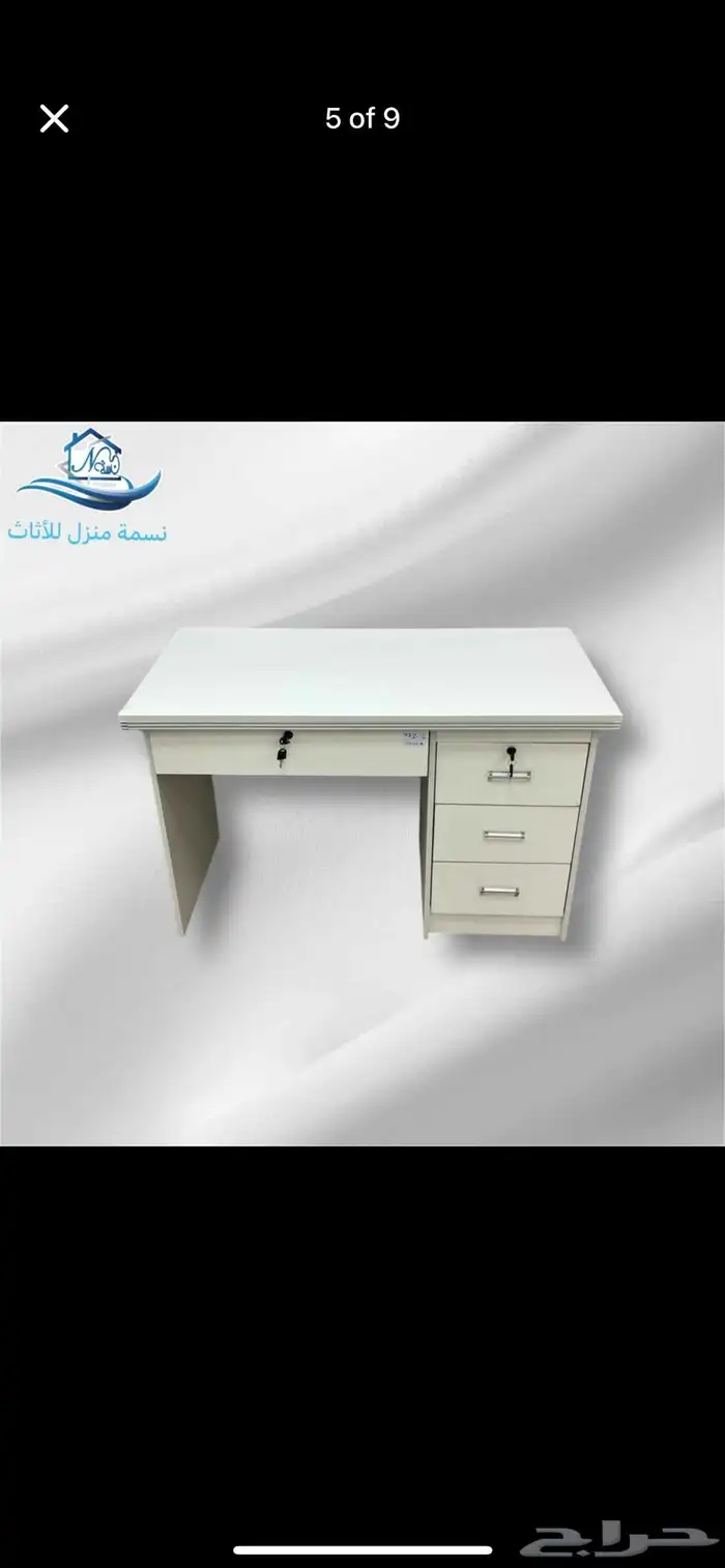 طاولة مكتب بيضاء حديثة بأحجام مختلفة 56