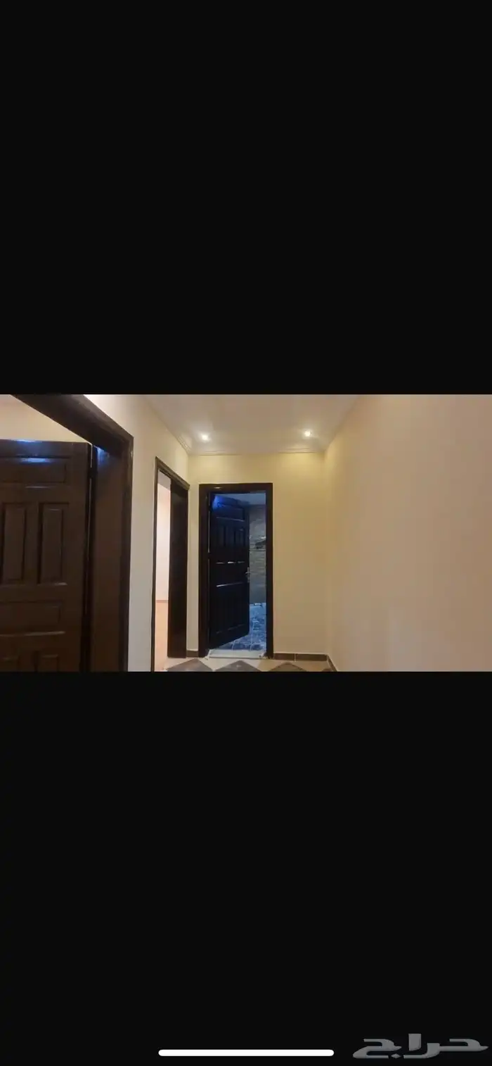 للإيجار شقه بحي الربوه 3