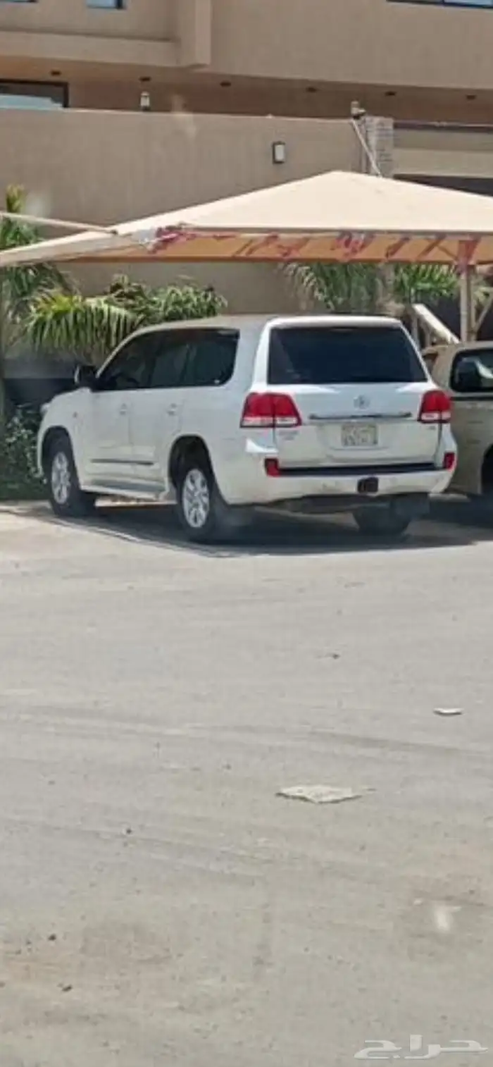 جيب لاندكروزر 2011 نظيف GX6 0