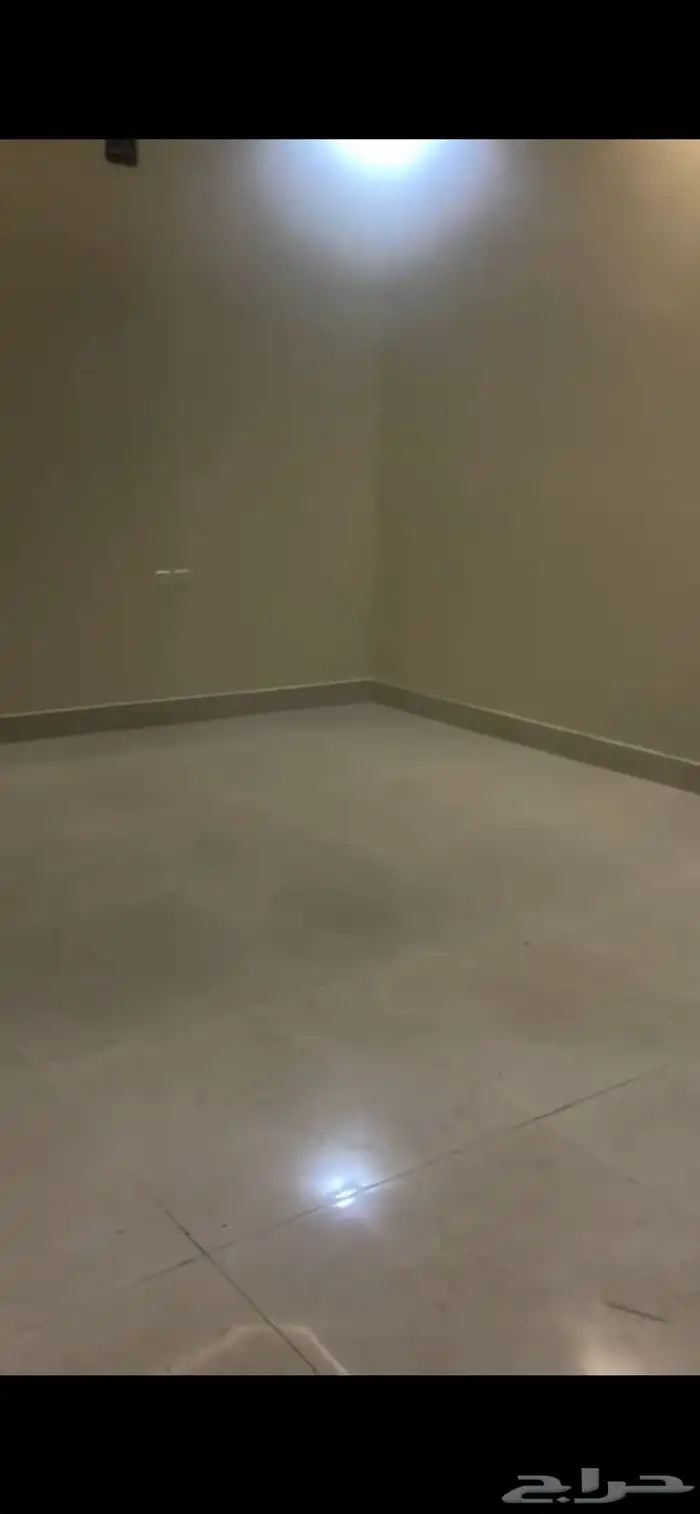 للبيع فيلا مميزة في الرمال 5