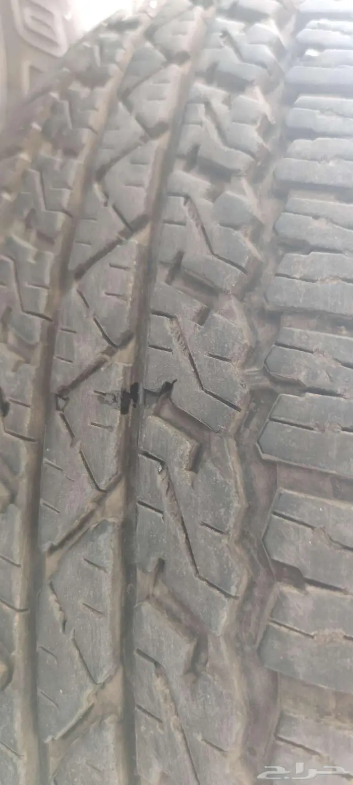 طقم كفرات برجستون 245 75 17 تاريخ 24 شبه جديدة 3