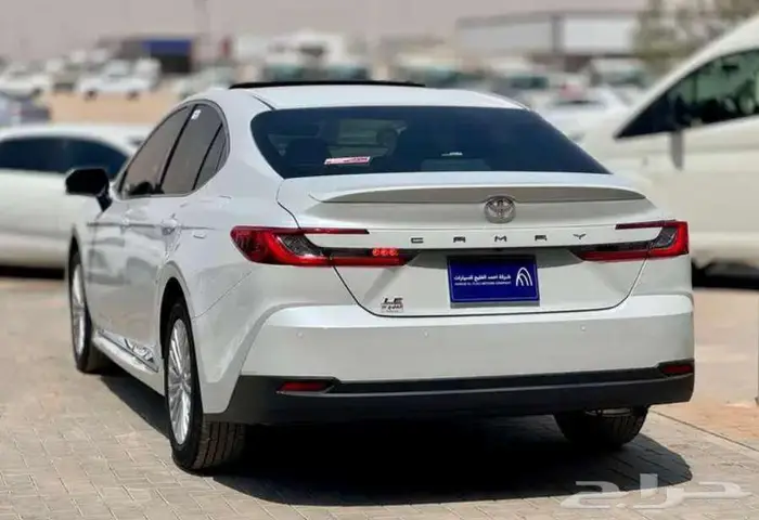 تويوتا كامري 2025 LE نص فل أبيض - ( أقساط - كاش ) . 6
