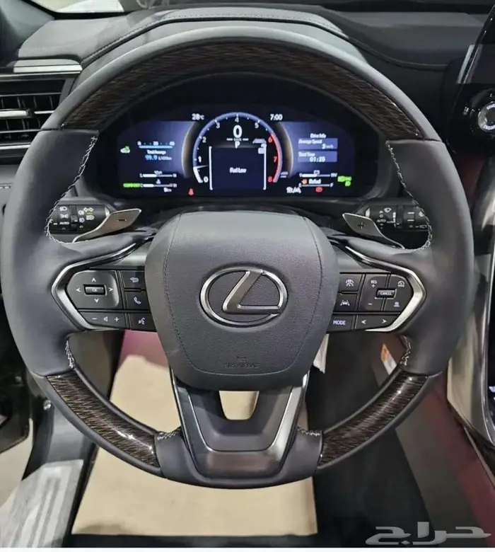 لكزس LX600 BB موديل 2025 ابيض كاش واقساط 7