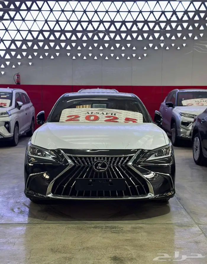 لكزس ES 250 AA سعودي 2025 الاقل سعرأ 2