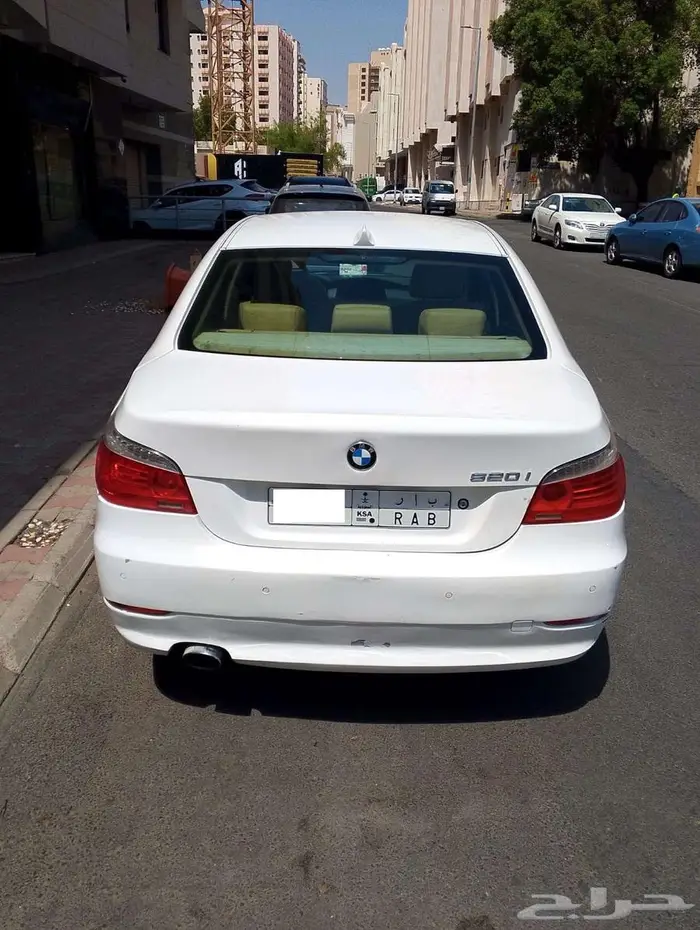 سيارة bmw 520i موديل 2010 4