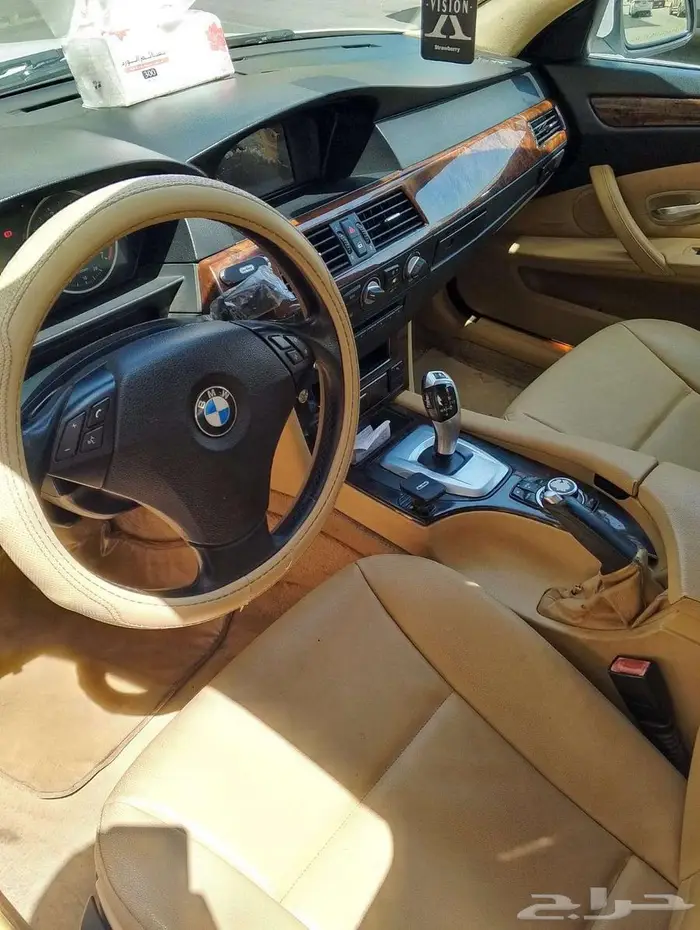 سيارة bmw 520i موديل 2010 1