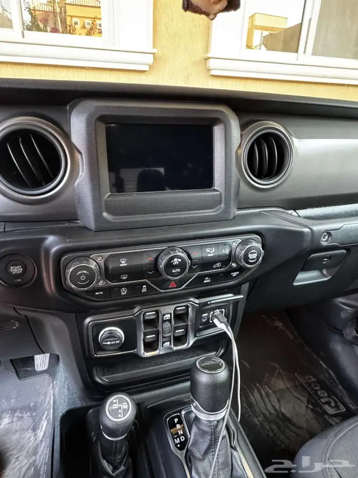 Jeep Gladiator 2022 - جيب جلادياتور 10