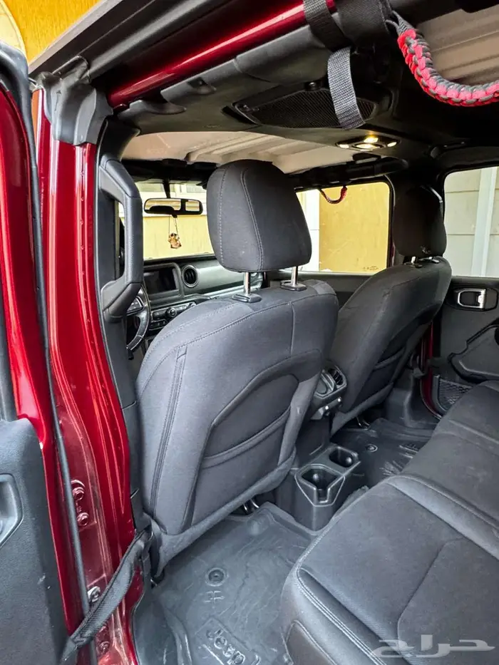 Jeep Gladiator 2022 - جيب جلادياتور 11