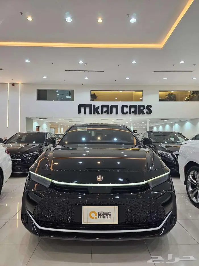 تويوتا كراون 2023 عبد اللطيف جميل 2