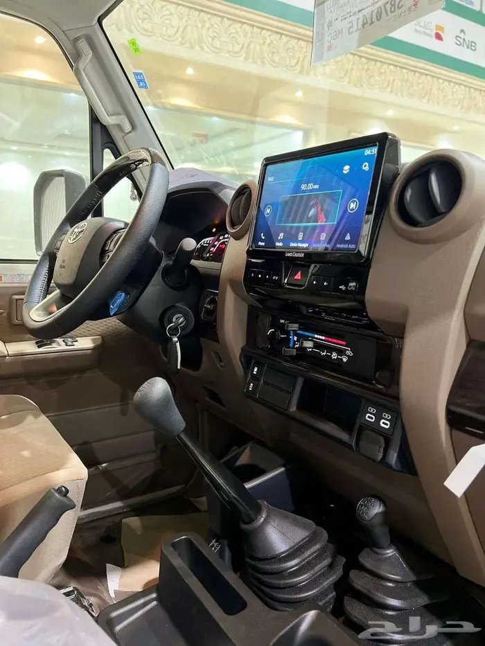 تويوتا شاص DLX قير عادي بدون ونش رفرف 2025 6