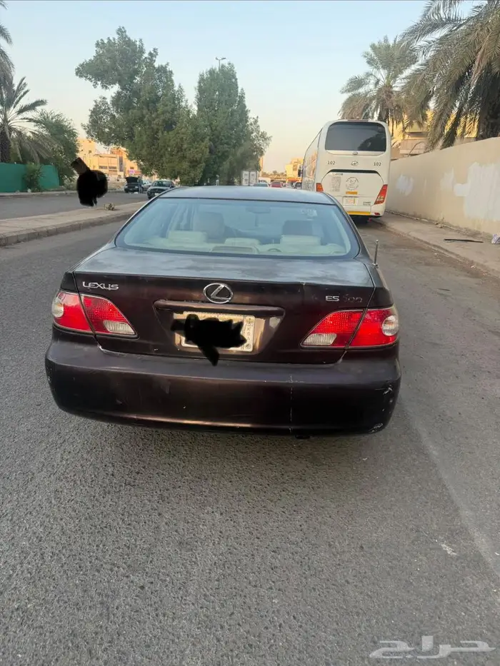 لكزس es350 مالك اول بودي بلد على الشرط 3