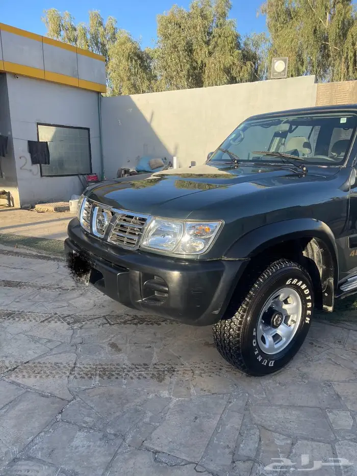 نيسان 2