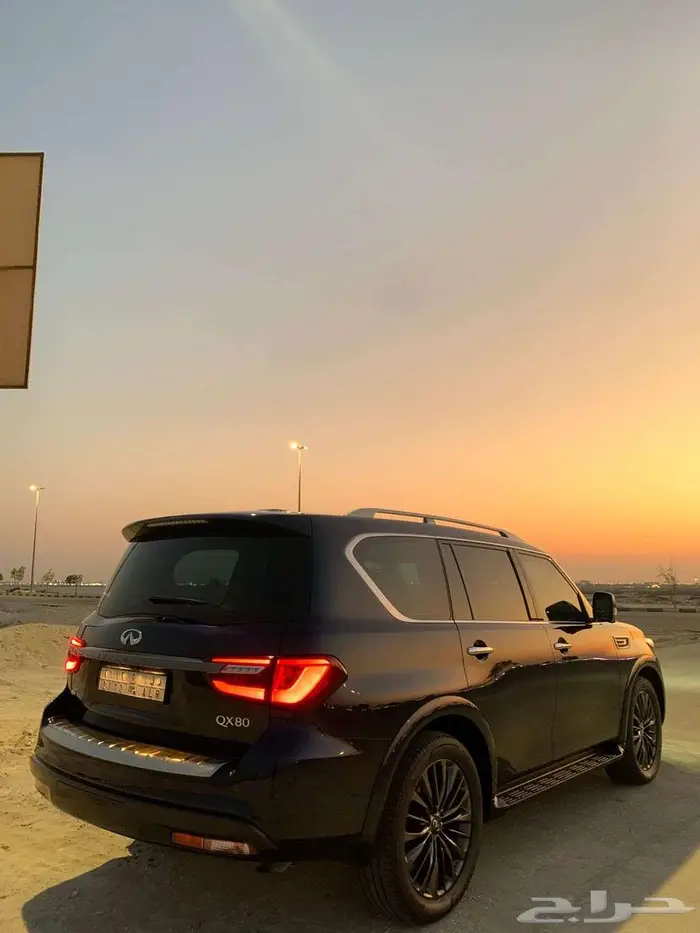 انفينتيQX80 بلاك اديشن 1