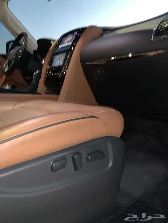 انفينتيQX80 بلاك اديشن 13