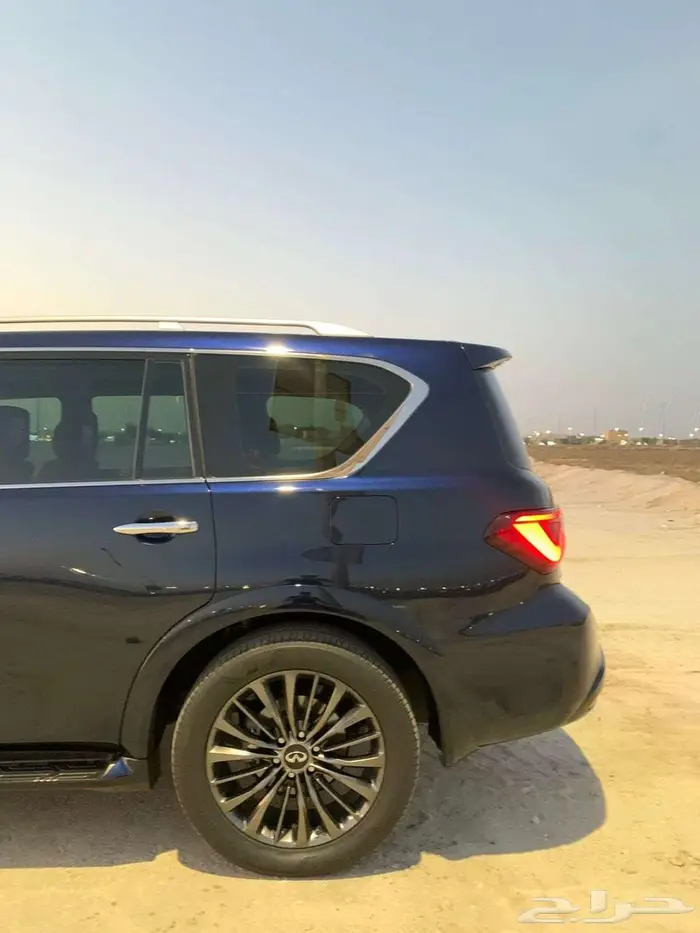 انفينتيQX80 بلاك اديشن 20