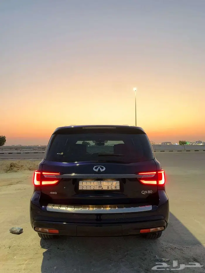 انفينتيQX80 بلاك اديشن 25