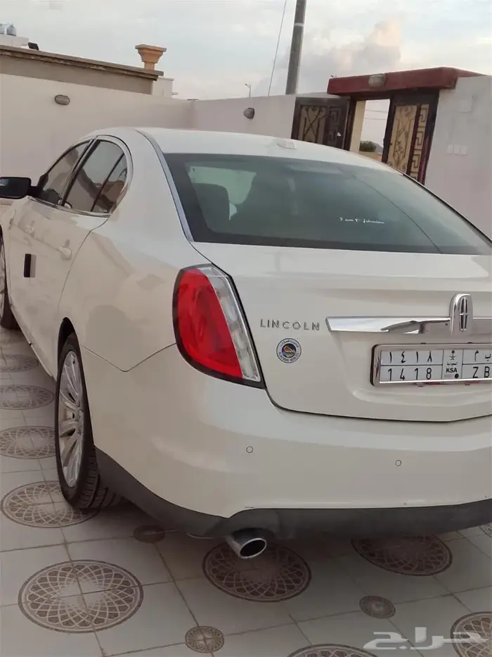لنكولن 2009 MKS 3