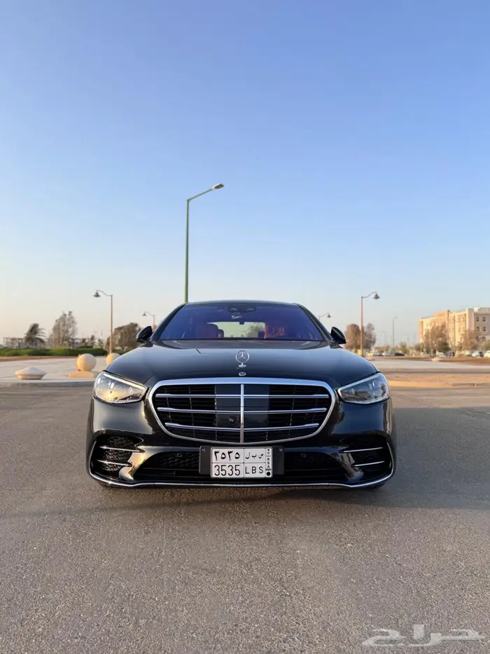 مرسيدس S580 2021 نظيفة جدا 4