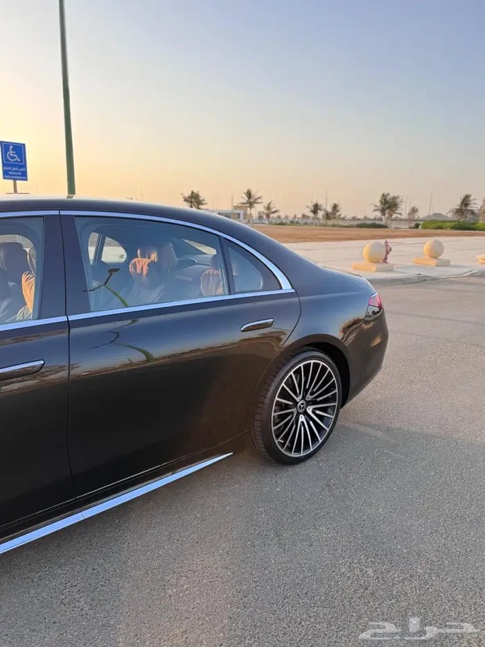 مرسيدس S580 2021 نظيفة جدا 8