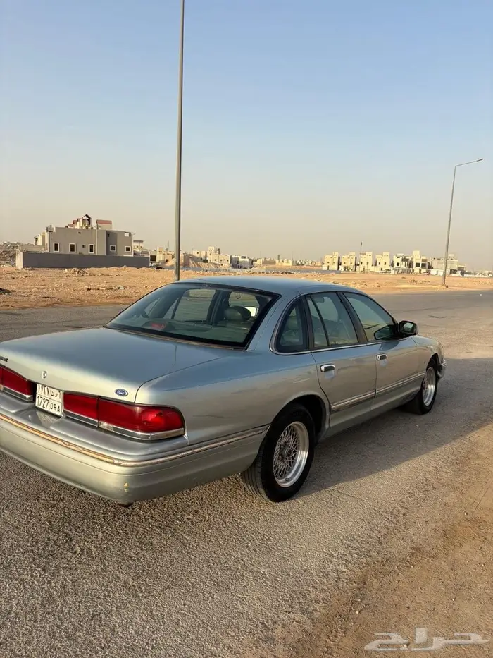 فورد كراون فيكتوريا 96 2
