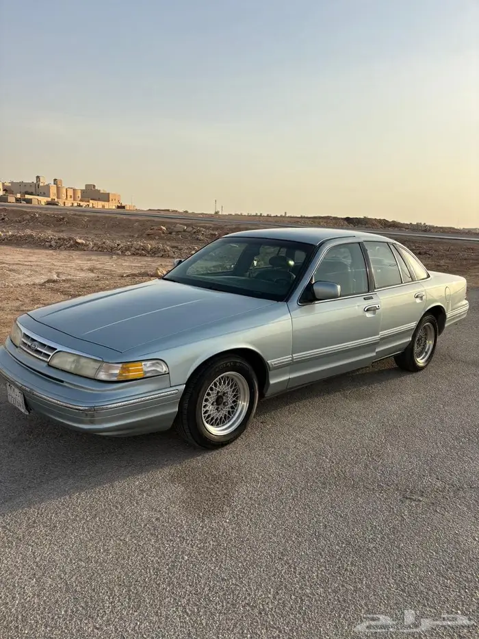 فورد كراون فيكتوريا 96 0