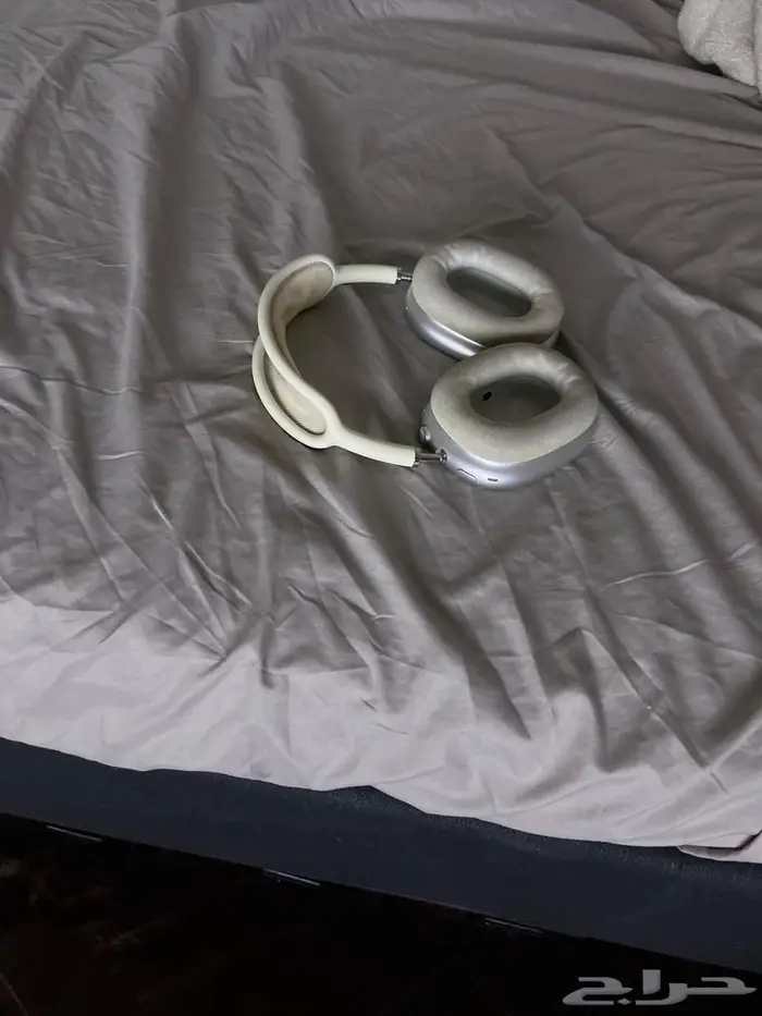 سماعة ابل آير ماكس 0