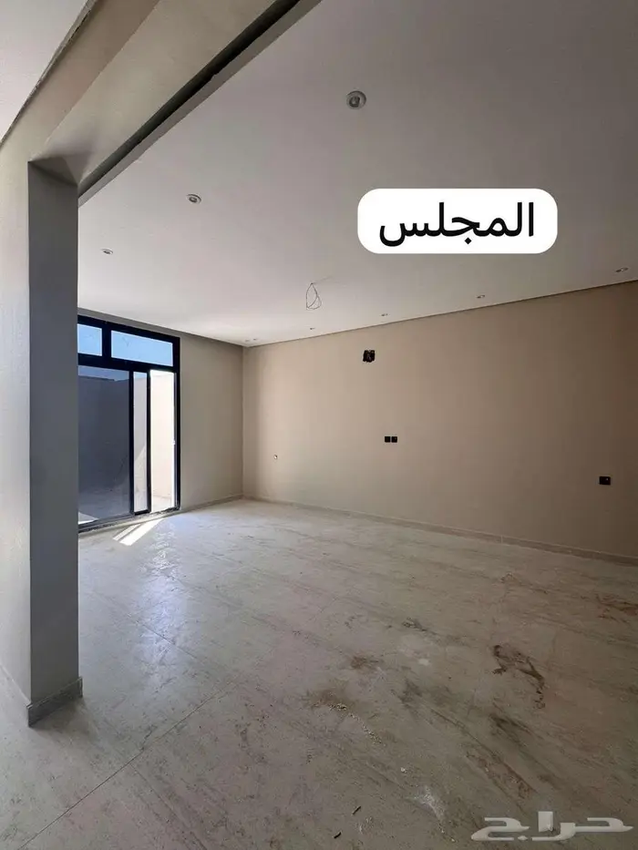فيلا  بناء شخصي (موقع مميز على مرفق حكومي مسجد)بحي التحليه 5