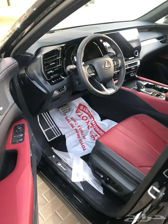 لكزس RX 350 FF 2025 اسبورت سعودي أسود داخل أحمر 2