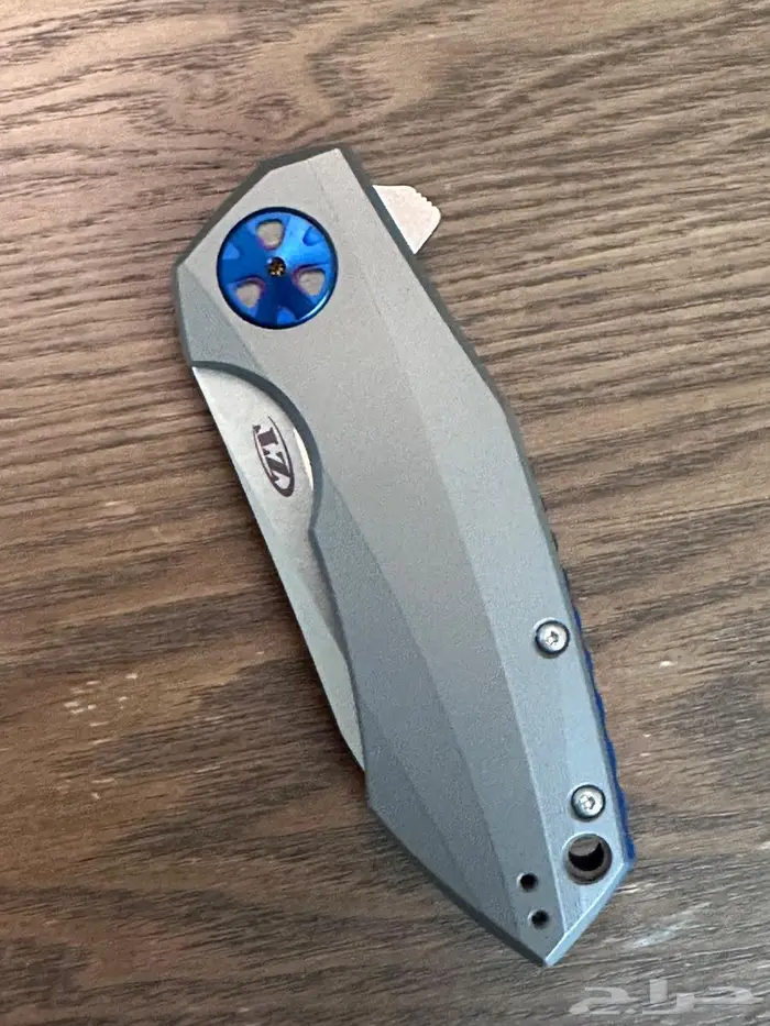 للبيع سكاكين بكراتينها 0