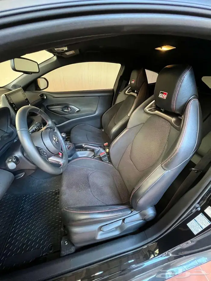 TOYOTA YARIS GR 8