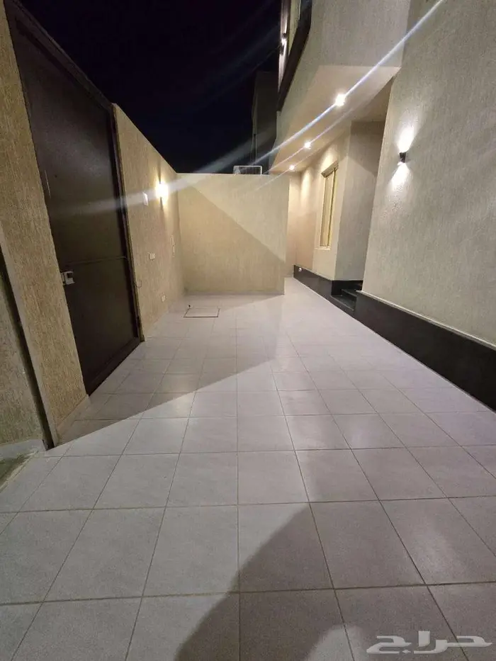 فيلا فاخرة للبيع بحى الرياض 3