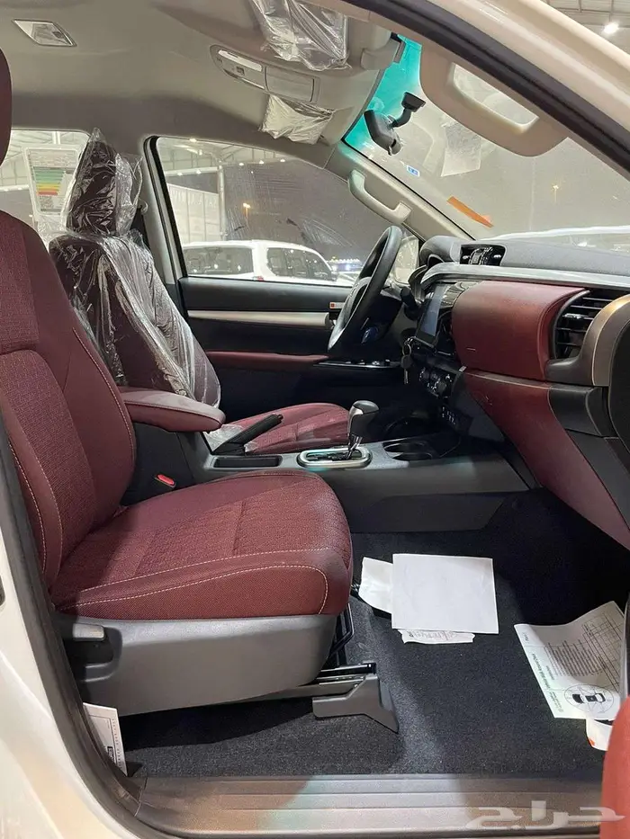 هايلوكس غمارتين S-GLX دبل اوتوماتك 2.8 ديزل 2024 7