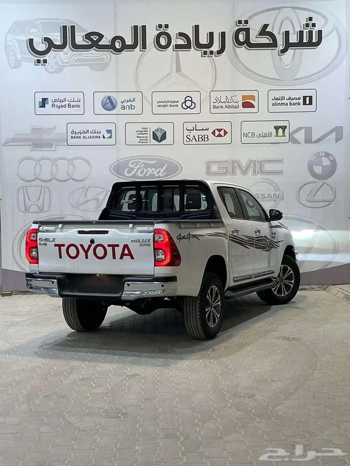 هايلوكس غمارتين S-GLX دبل اوتوماتك 2.8 ديزل 2024 2