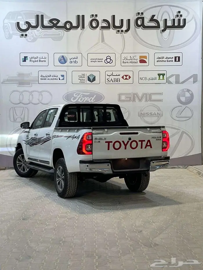 هايلوكس غمارتين S-GLX دبل اوتوماتك 2.8 ديزل 2024 3