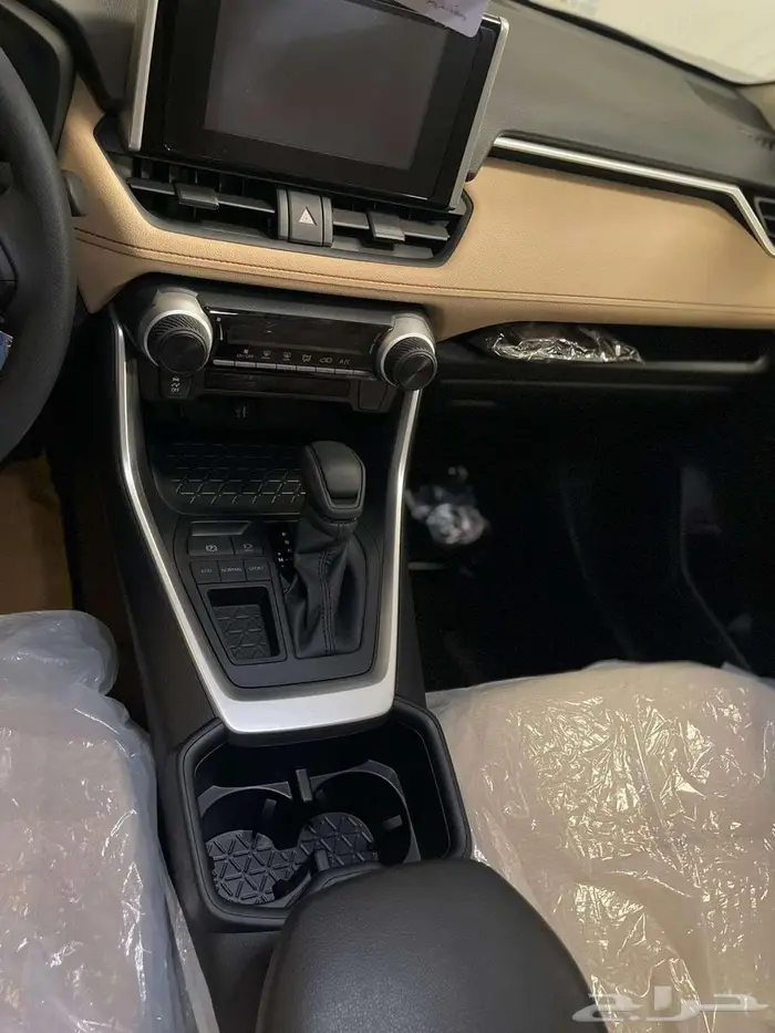تويوتا RAV4 LE 4X2 2025 5