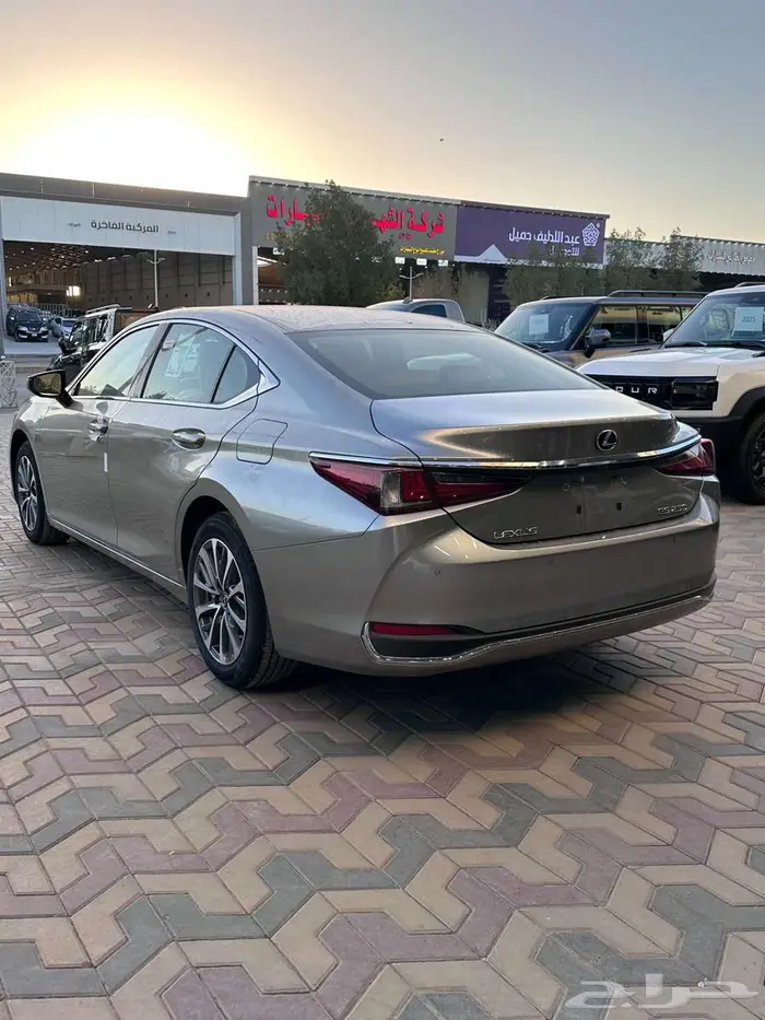 لكزس ES 250 بنزين اقل سعر كاش واقساط 22