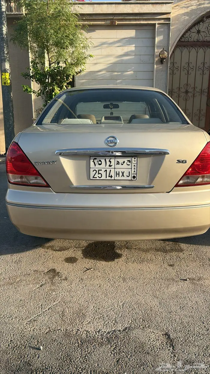 نيسان صني 2006   اللون  ذهبي 3