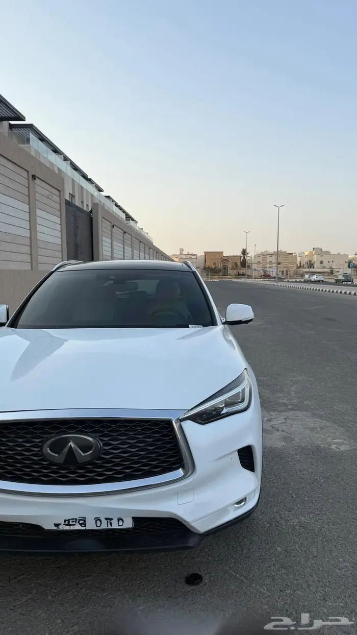 إنفنتي QX50 2020   ممشى قليل وباقي على الضمان 7
