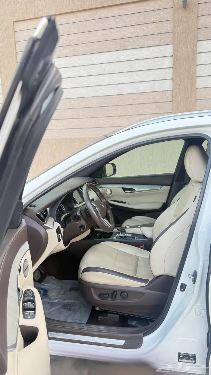 إنفنتي QX50 2020   ممشى قليل وباقي على الضمان 13