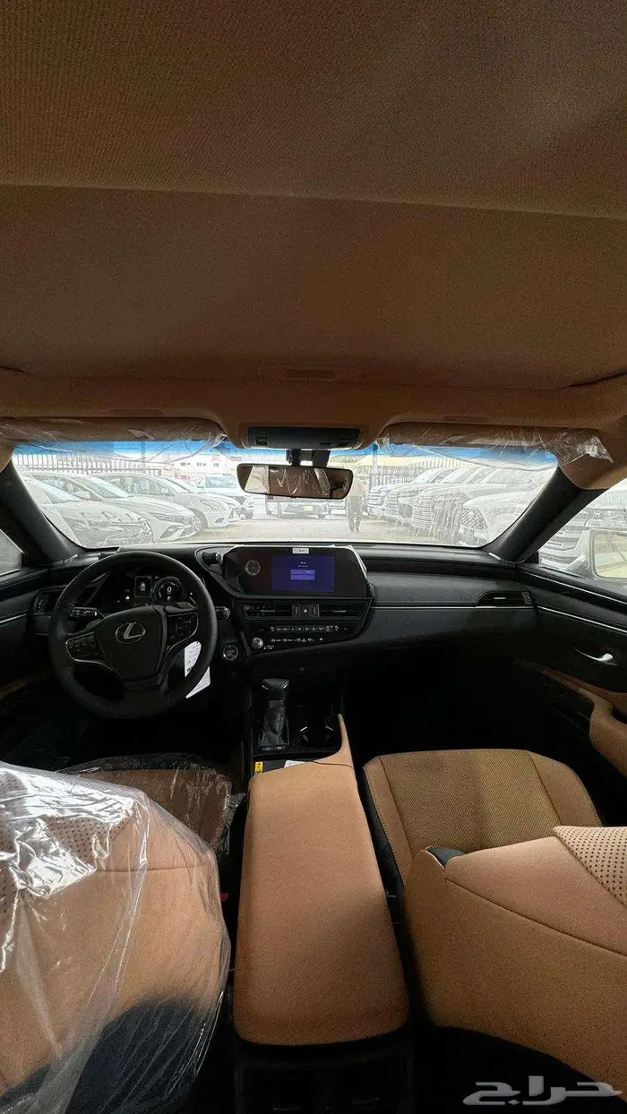 لكزس ES250 AA ستاندر 2025 - كاش و أقساط 30