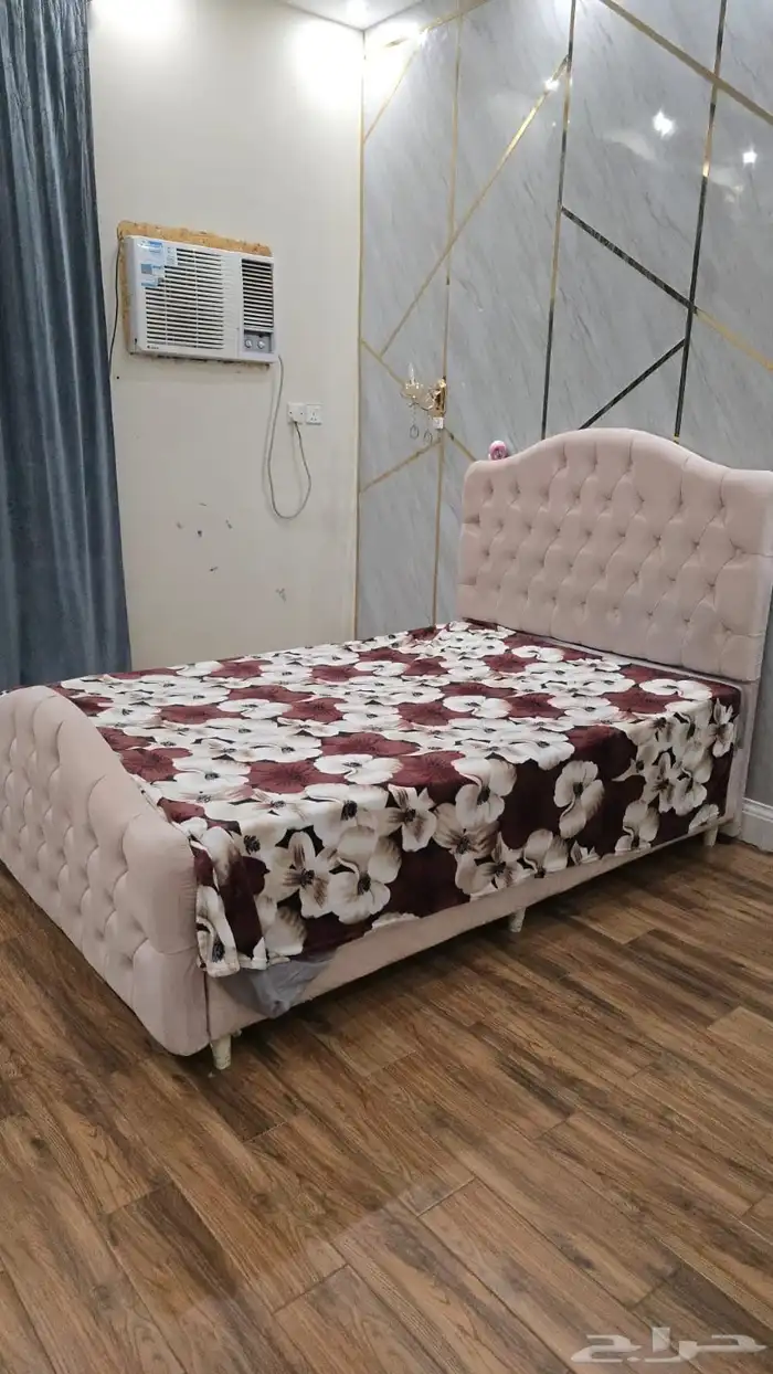 سرير نفر ونص بحالة ممتازة جدا  للبيع 1