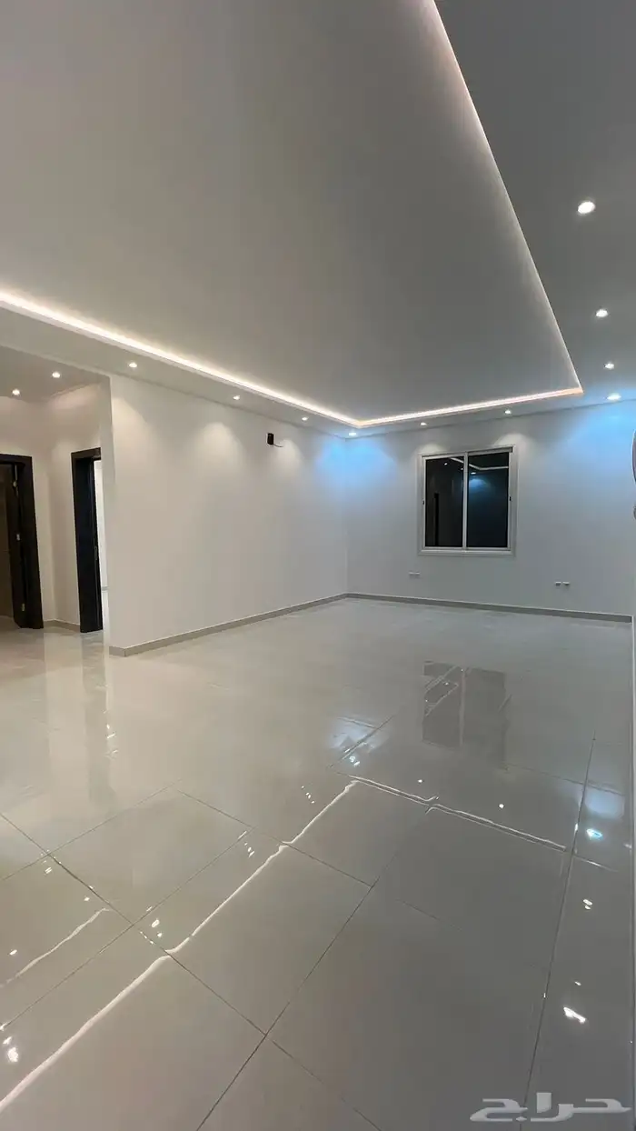 شقه للايجار حي الرمال تنال 3غرف 5