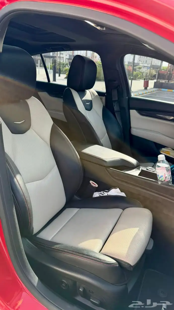كاديلاك CT5 v 2020 24
