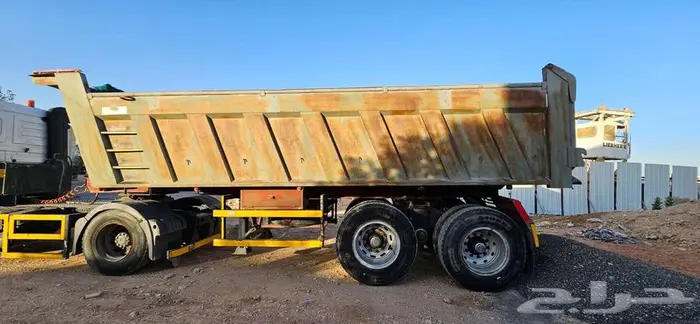 صندوق قلاب ميلان للبيع نظيف منوة القناي 3